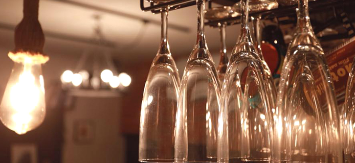 FRIDAY PLUS　フライデープラス　隠れ家ダイニング